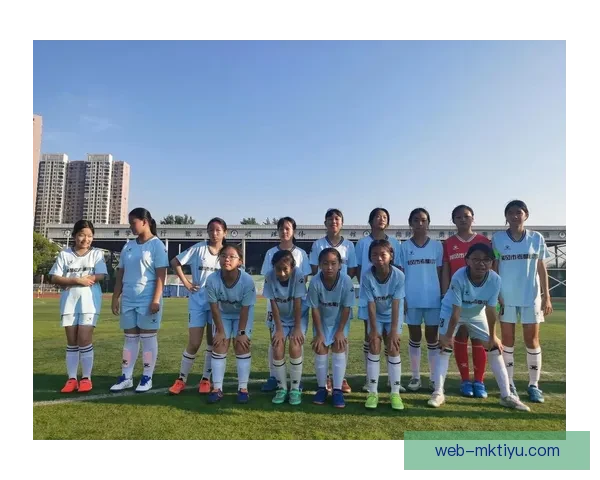 中国女足连胜四场进33球冲头名